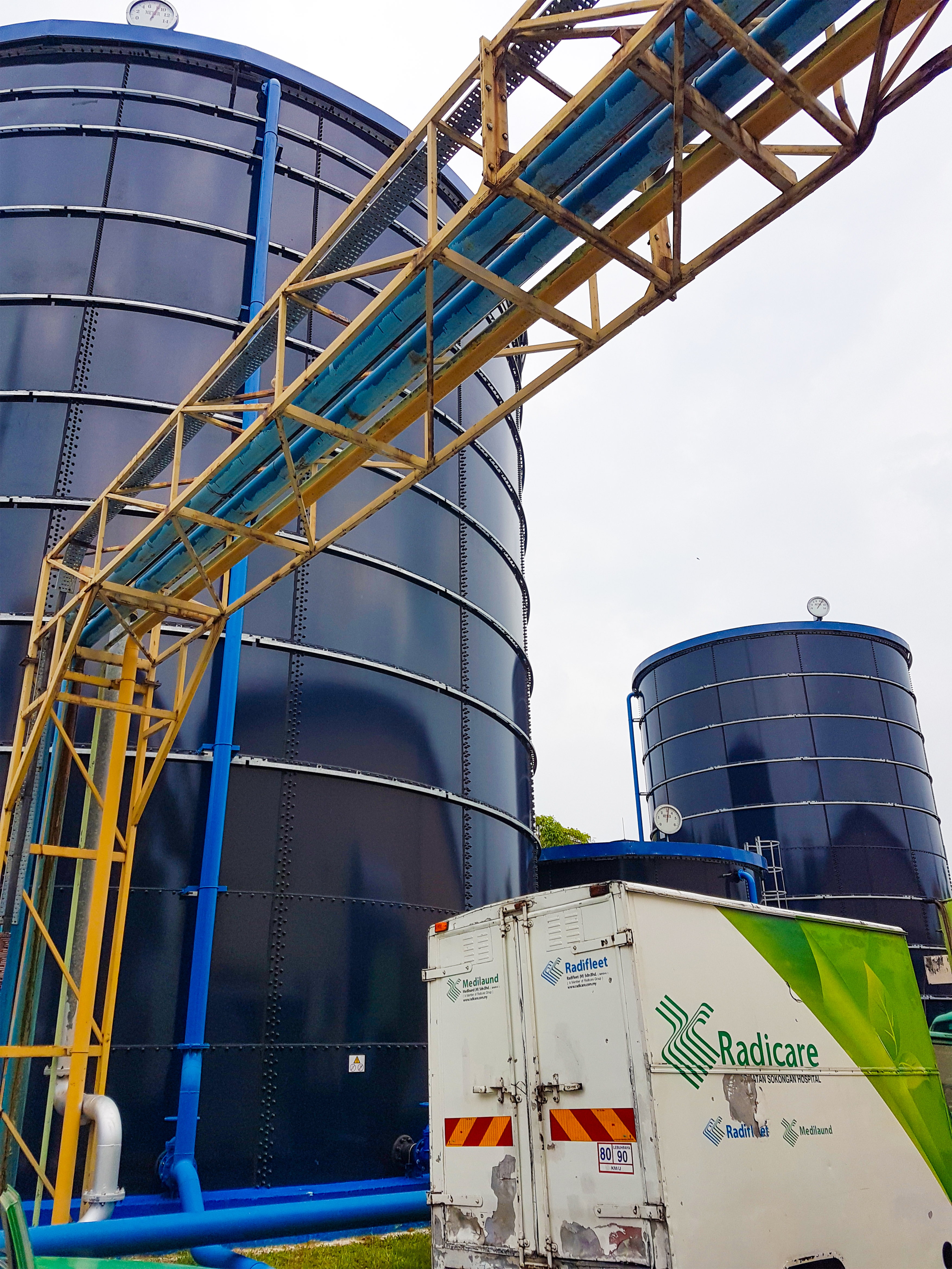 Medilaund Elevated Suction Storage Water Tank - Image 1