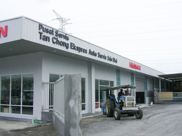Tan Chong Vehicle Storage Yard - Image 1